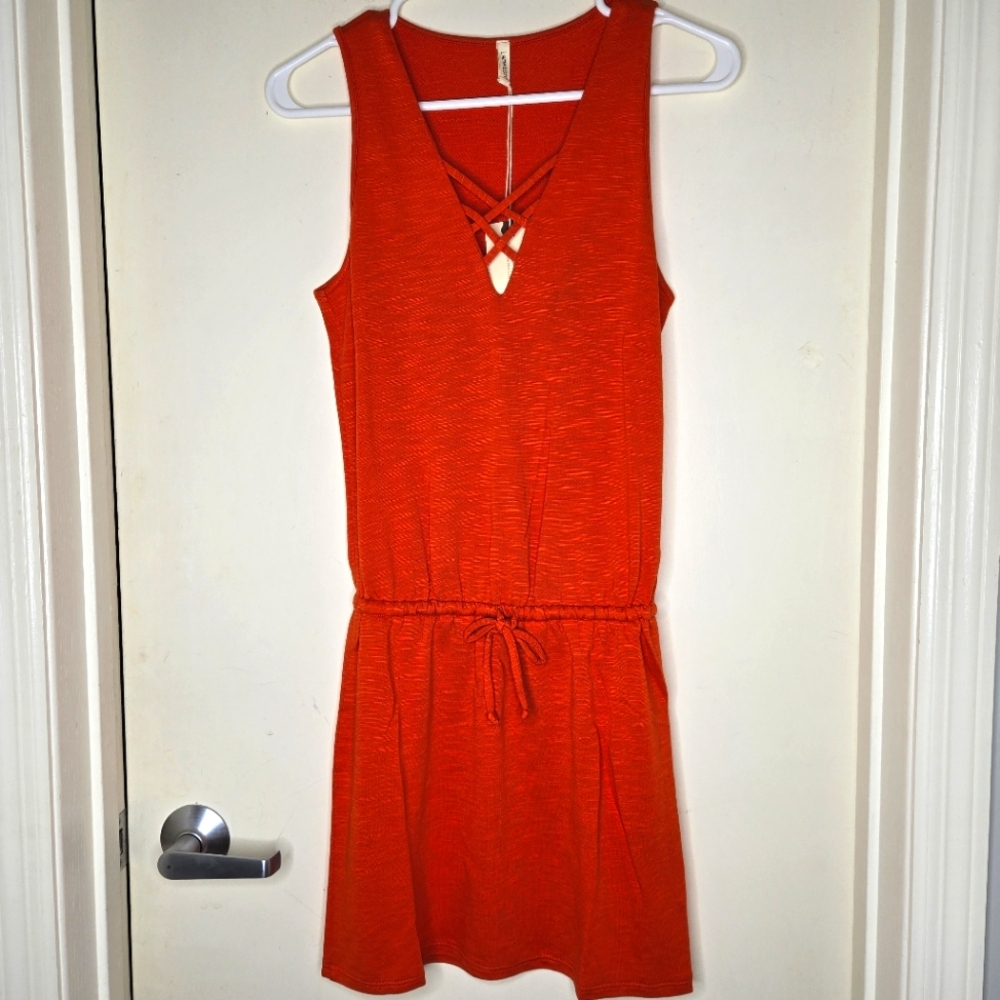 NWT Langston strap dress in poppy